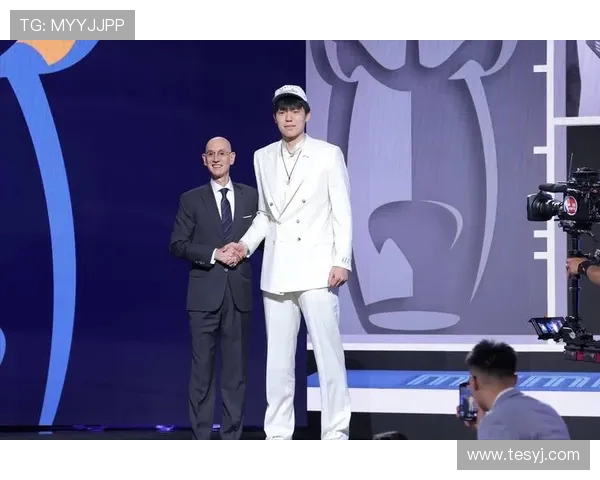 4 分钟到发展联盟:杨瀚森的 “退” 与开拓者的耐心 4 分钟到发展联盟:杨瀚森的 “退” 与开拓者的耐心